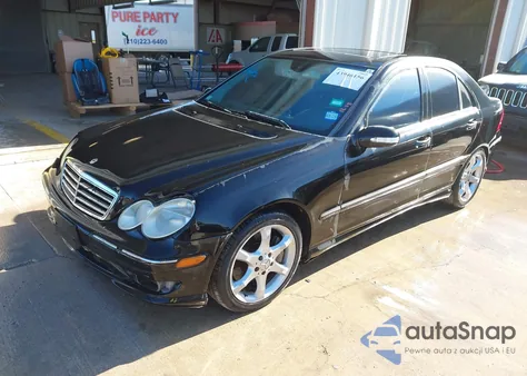 2007 Mercedes-Benz C 230 Sport from USA, damaged, VIN WDBRF52H37F925593